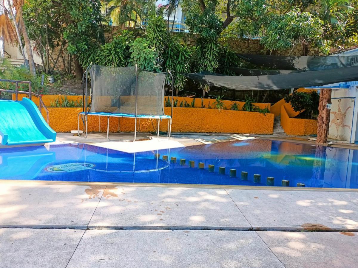 Twin Towers Tres Mares Apartment Acapulco Exterior photo